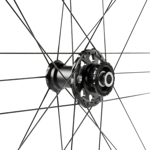 Coppia di ruote da strada Campagnolo Zonda GT C23 HG 11