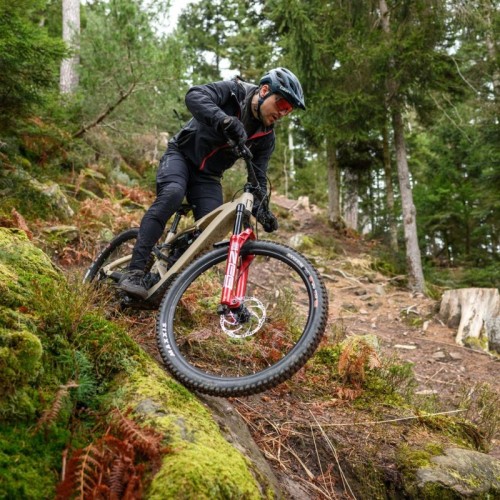 Kopie des Moustache Clutch 160.9 Slab Grey Glossy Elektro-Mountainbikes 2026