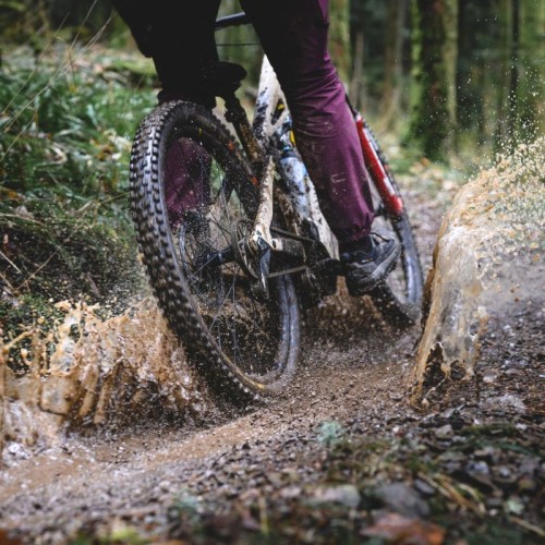 copy of Moustache Clutch 160.9 Slab Grey Glossy Electric Mountain Bike 2026