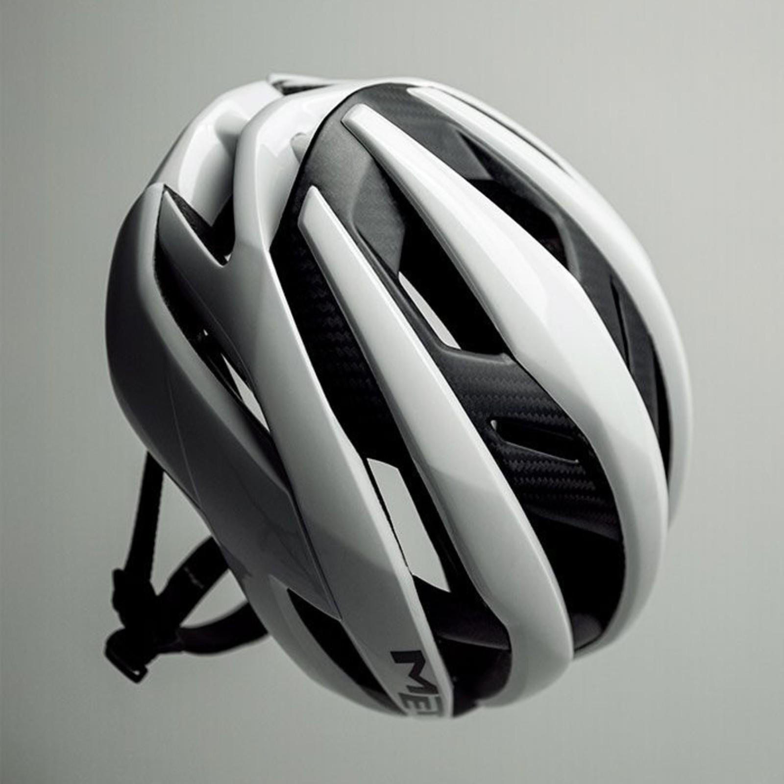 Capacete de ciclismo Met Trenta 3K Carbon Mips