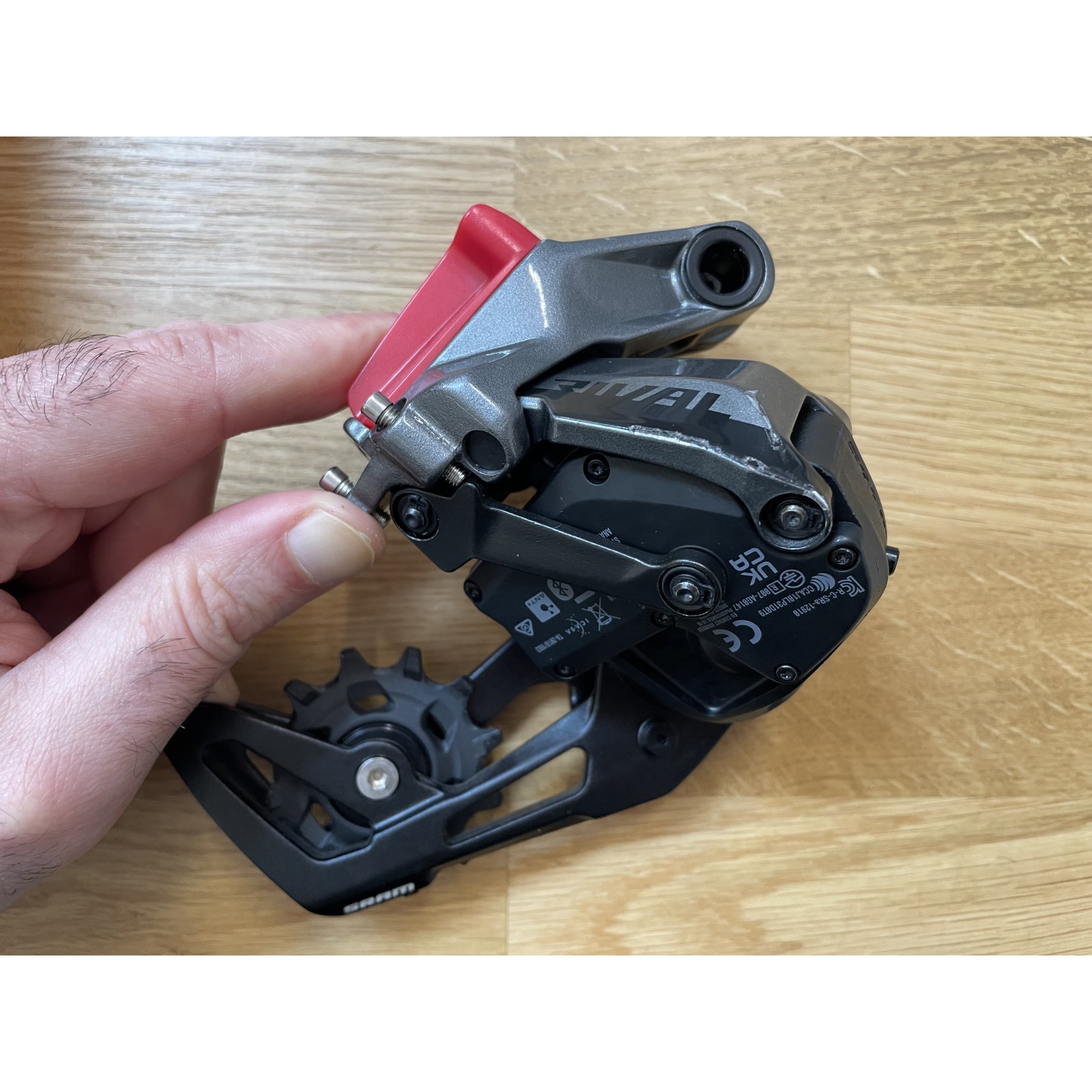 SRAM Rival eTap AXS XPLR 12-Gang-Schaltwerk - maximal 44 Zähne - Generalüberholt