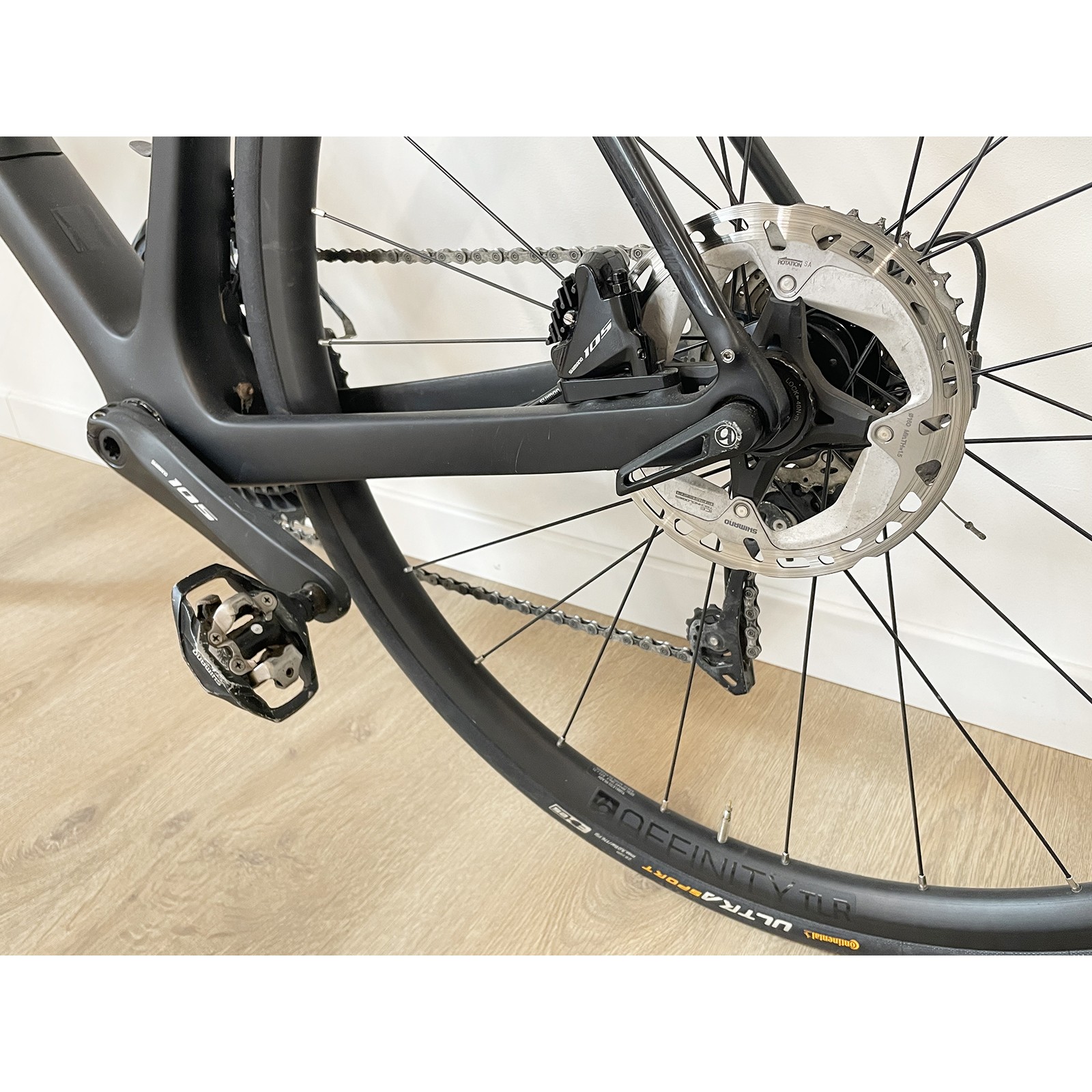 Vélo de route d'occasion Trek Domane SL 5 Shimano 105 carbone 2020 - Taille 56 cm (L)