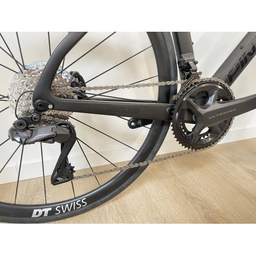 Bicicleta de estrada Pinarello Prince FX Ultegra Di2 em carbono, preta, 2023 - Tamanho 54,5 cm (M)