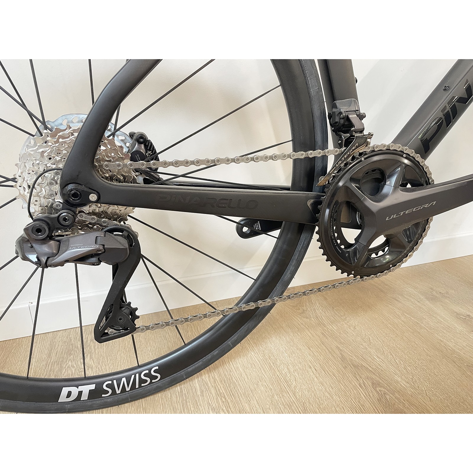 Pinarello Dogma F Ultegra Di2 carbon racefiets, zwart, 2023 - Maat 51,5 cm (S)