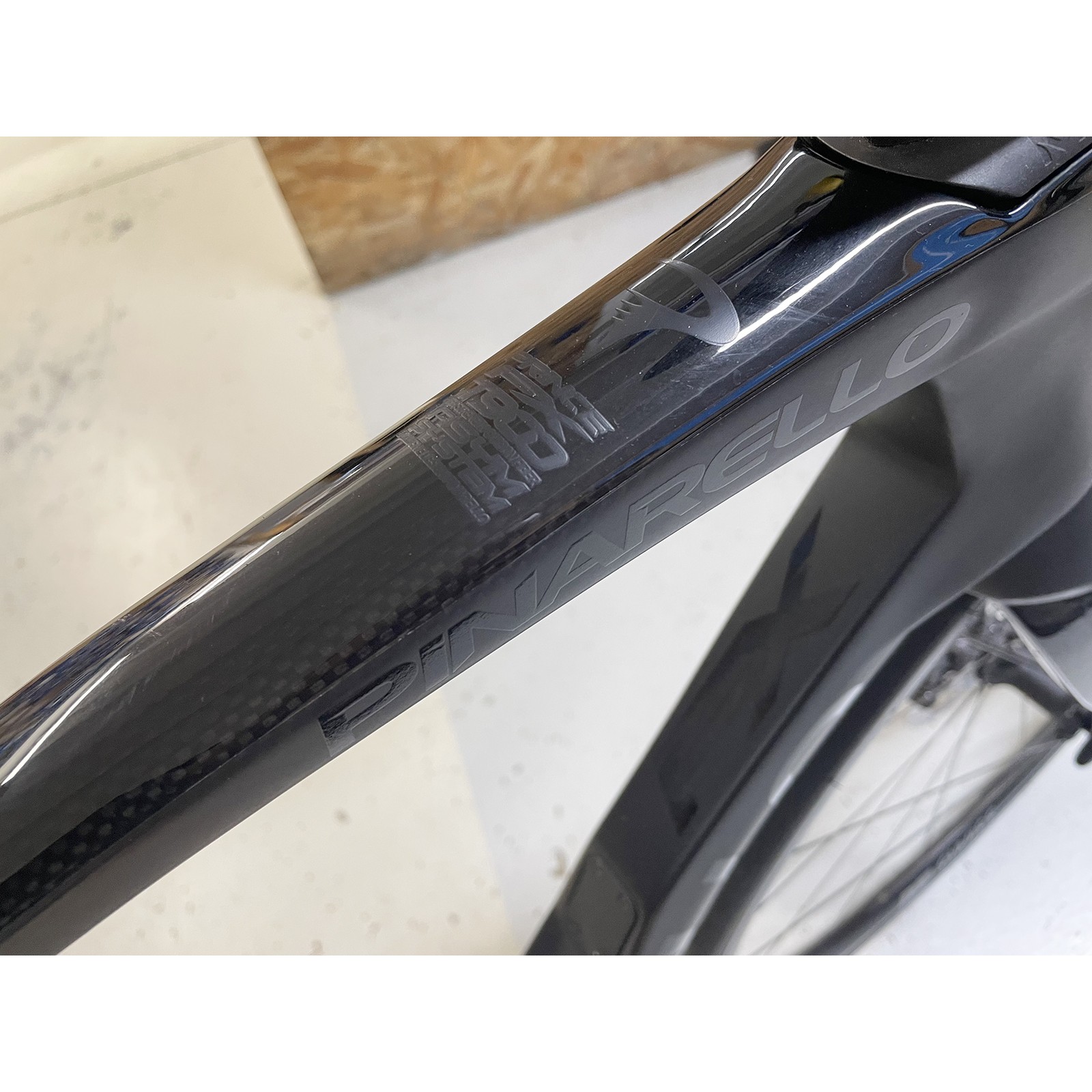 Vélo de route Pinarello Prince FX Ultegra Di2 carbone noir 2023 - Taille 54,5 cm (M)