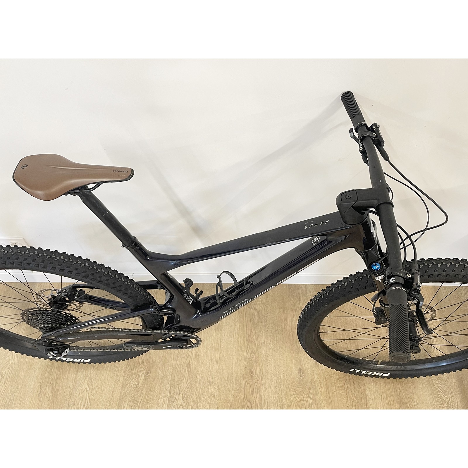 Bicicleta de montanha XC usada Scott Spark RC Comp carbono NX Eagle 12v azul 2022
