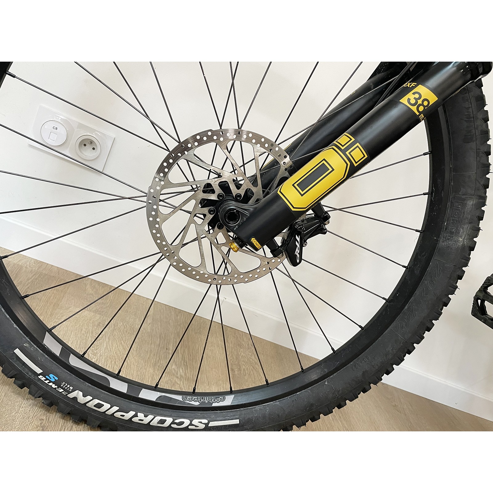 Trek Fuel Exe 9.8 XT - Gebruikt - Gereviseerde elektrische mountainbike