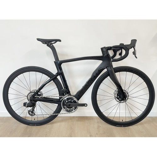 Bicicleta de carreras usada Pinarello Dogma F Red AXS 12v carbono black 2023 - 51,5cm (S)