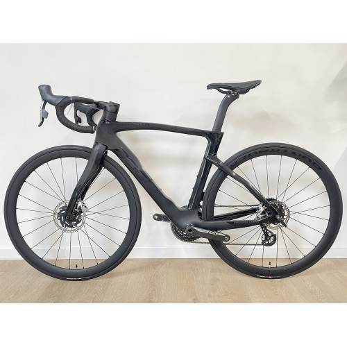 Gebruikte racefiets Pinarello Dogma F Red AXS 12v carbon black 2023 - 51,5 cm (S)