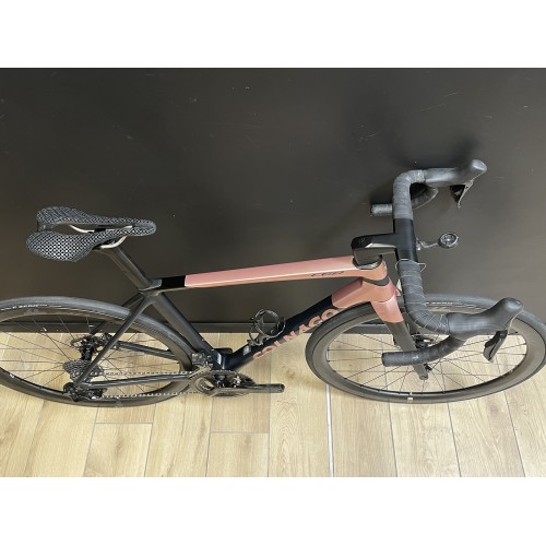 Bicicleta de estrada usada Colnago C68 Dura-Ace Di2 de 12 velocidades, tamanho S 48,5 (altura do tubo superior 53,9 cm), ano 202
