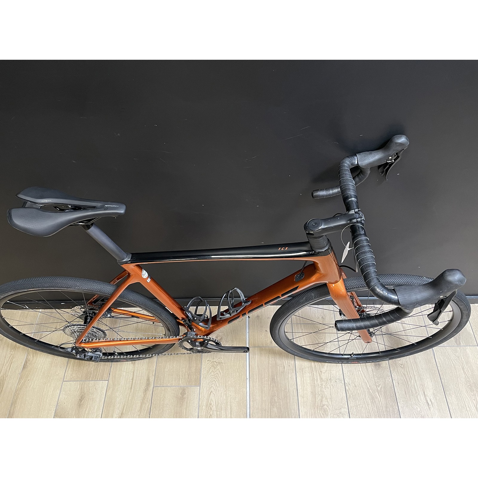 Gebruikte Giant TCX Advanced Pro 2 Amber Glow carbon gravelbike uit 2022 - maat L