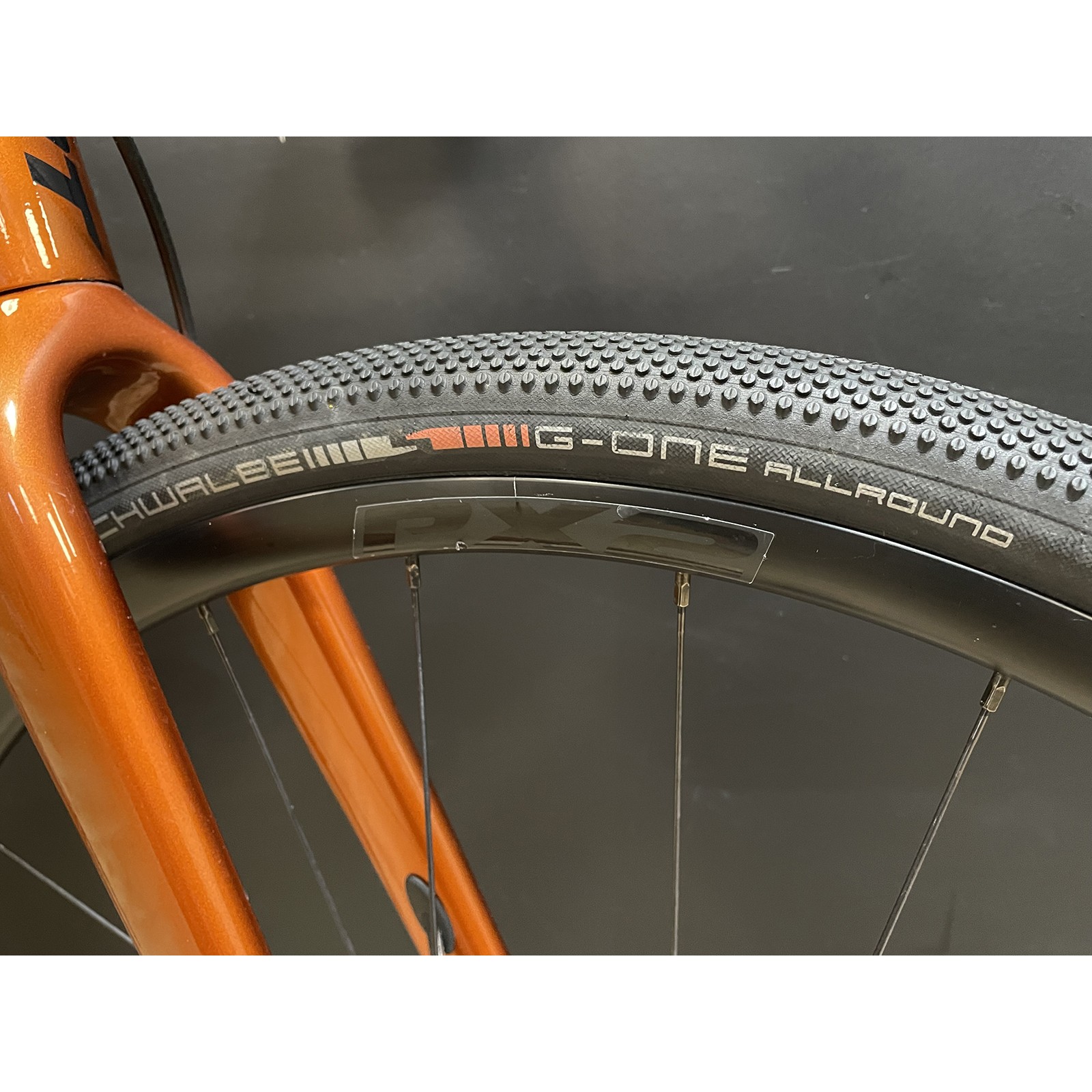 Vélo gravel d'occasion Giant TCX Advanced Pro 2 Amber Glow carbone 2022 - taille L