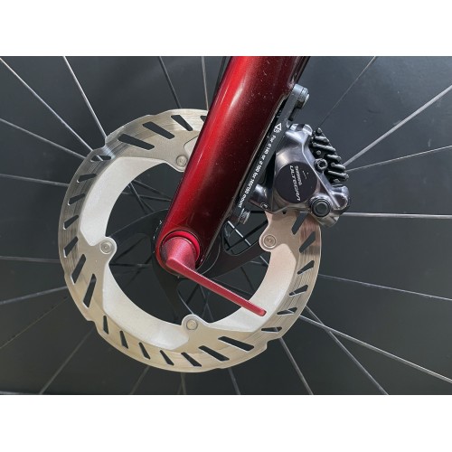 Vélo de route d'occasion Trek Madone SLR 7 Gen.8 carbone Ultegra Di2 12v Crystalline Viper Red 2025
