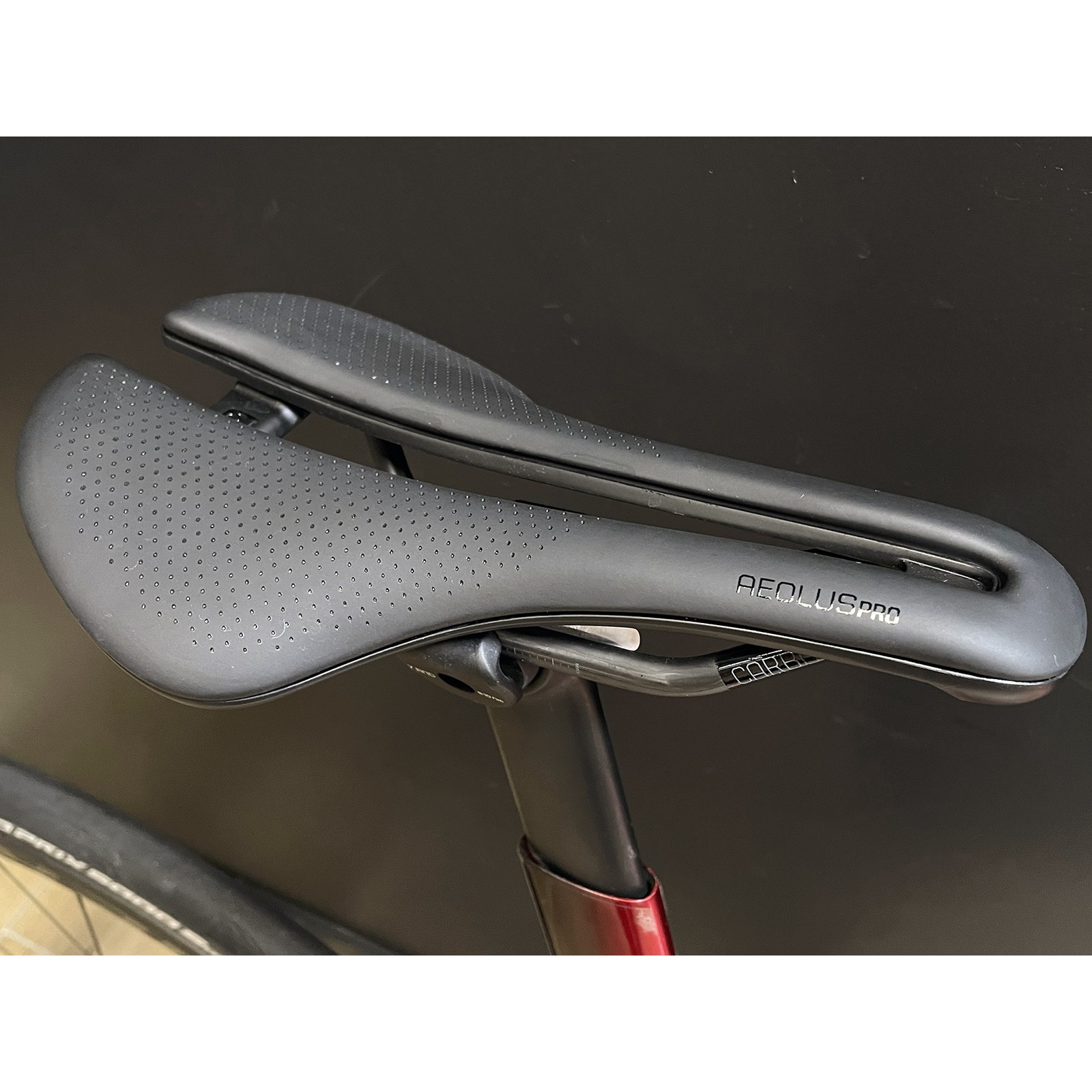 Gebruikte Trek Madone SLR 7 Gen.8 carbon racefiets, Ultegra Di2 12-speed, Crystalline Viper Red, 2025