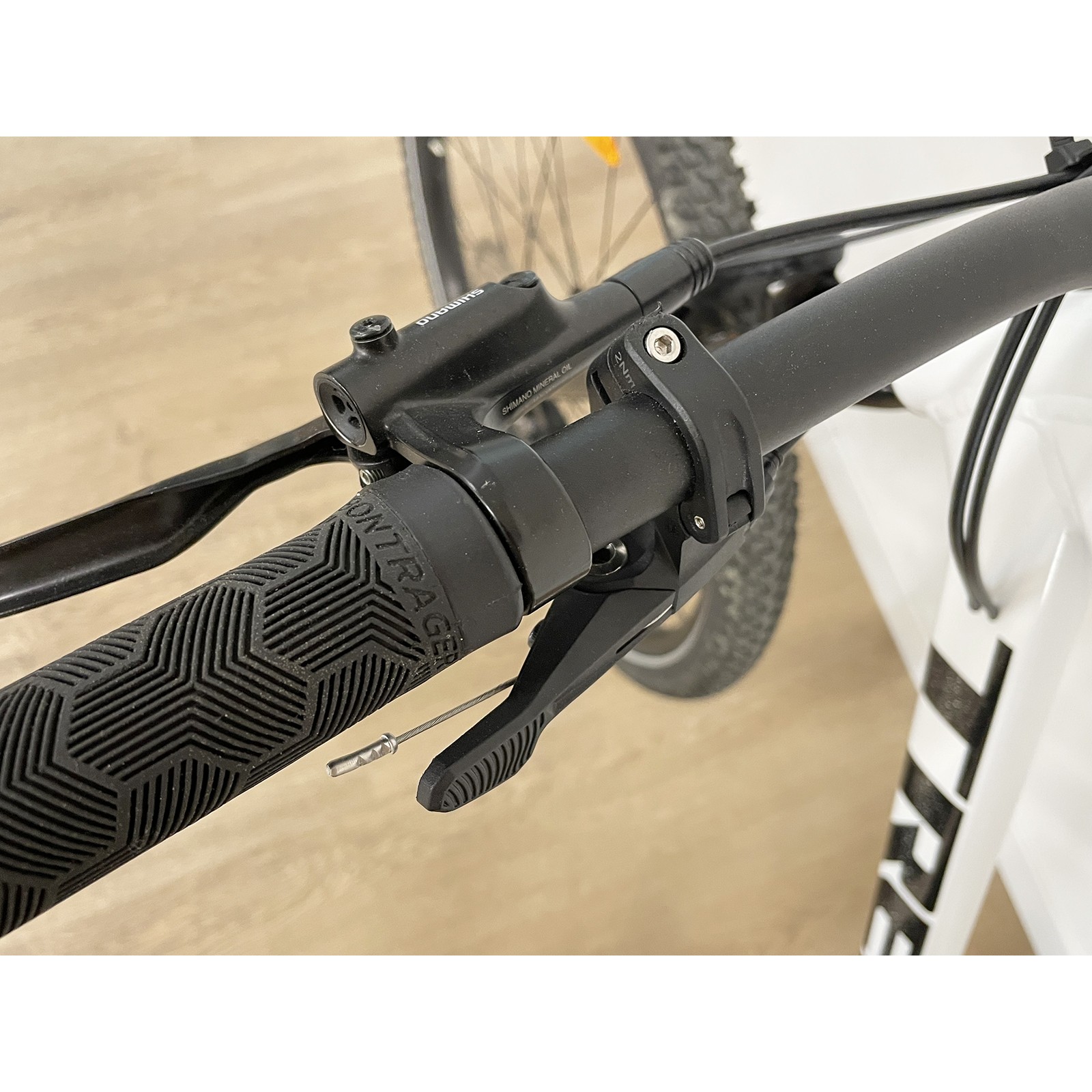 VTT semi-rigide d'occasion Trek Marlin 7 Gen 3 SX Eagle Crystal White 2024 - Taille L