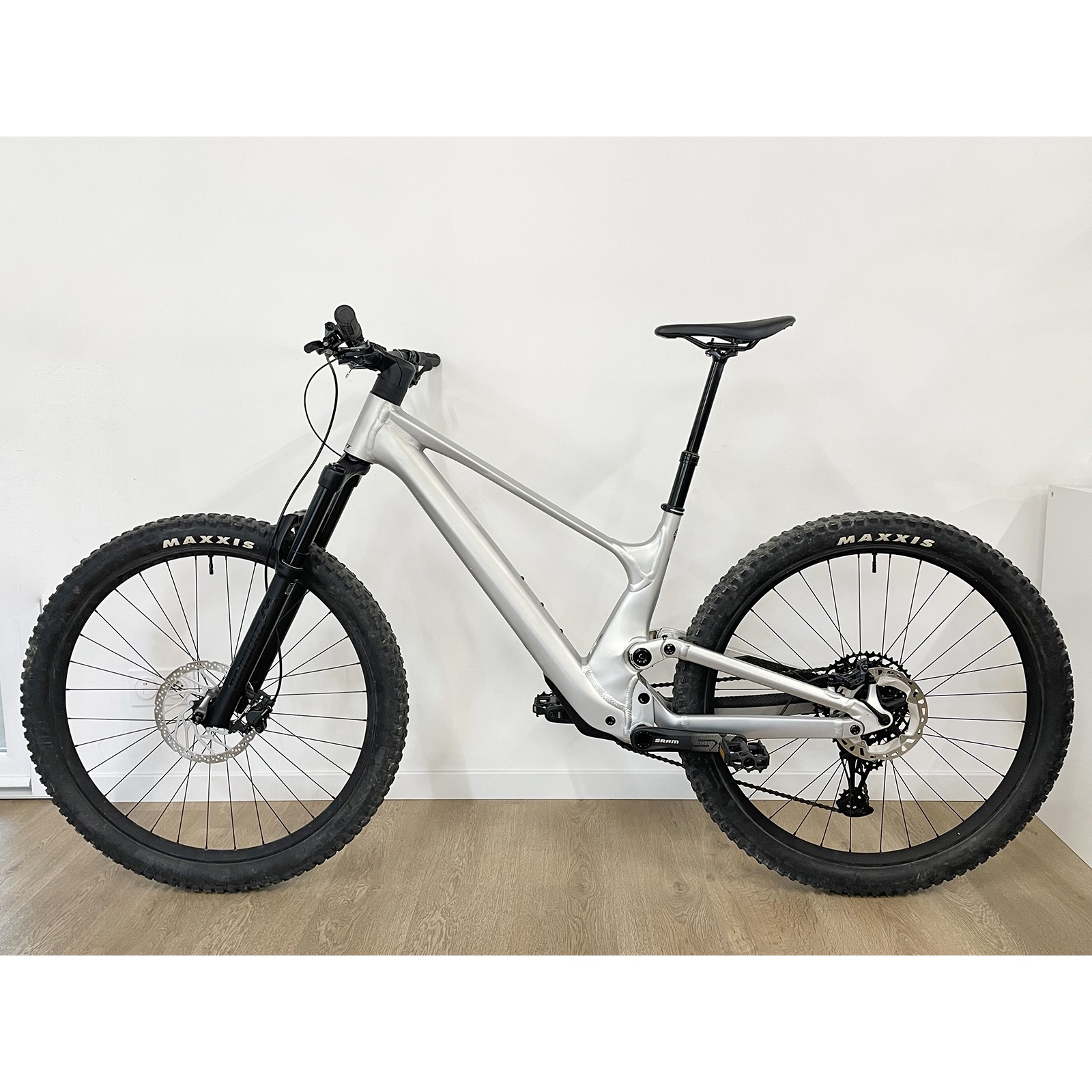 Bicicleta de montaña Scott Genius 940 de doble suspensión usada, 29" NX/SX, 12 velocidades, talla L, 2025