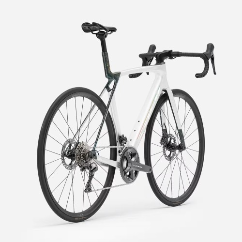 Trek Madone SL 5 Gen.8 Shimano 105 Gloss Crystal White / Matte Deep Smoke Carbon Rennrad 2026