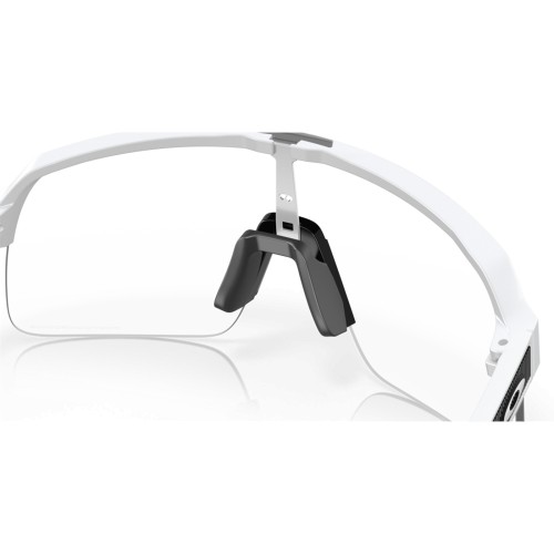 Oakley Sutro Lite Radbrille, mattweiß/klar zu schwarz, Iridium-Photochromic OO9463, Größe 46-39