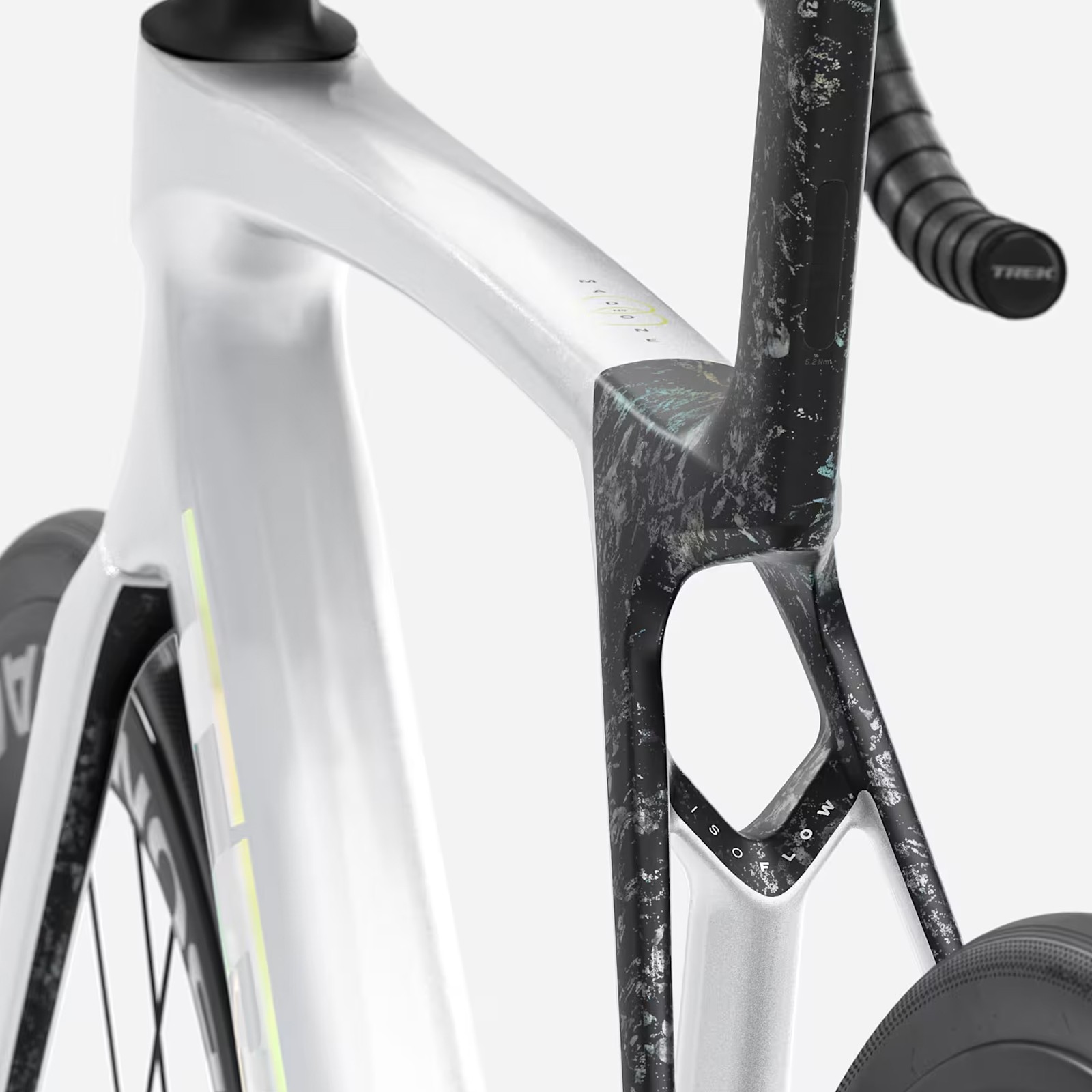 Bicicleta de carretera Trek Madone SL 6 Gen.8 Rival AXS E1 Gloss Crystal White / Matte Deep Smoke Carbon 2026