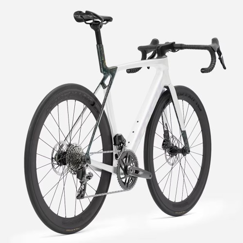 Bicicleta de estrada Trek Madone SL 6 Gen.8 Rival AXS E1 em carbono, branco cristal brilhante/fumê profundo fosco, ano 2026