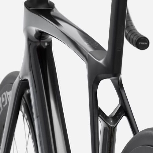 Trek Madone SL 7 Gen.8 Ultegra Di2 12v Gloss Dark Star / Matte Deep Smoke vélo de route carbone 2026