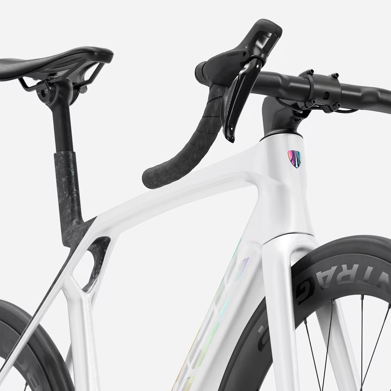 Trek Madone SL 7 Gen.8 Ultegra Di2 12v Gloss Crystal White / Matte Deep Smoke vélo de route carbone 2026
