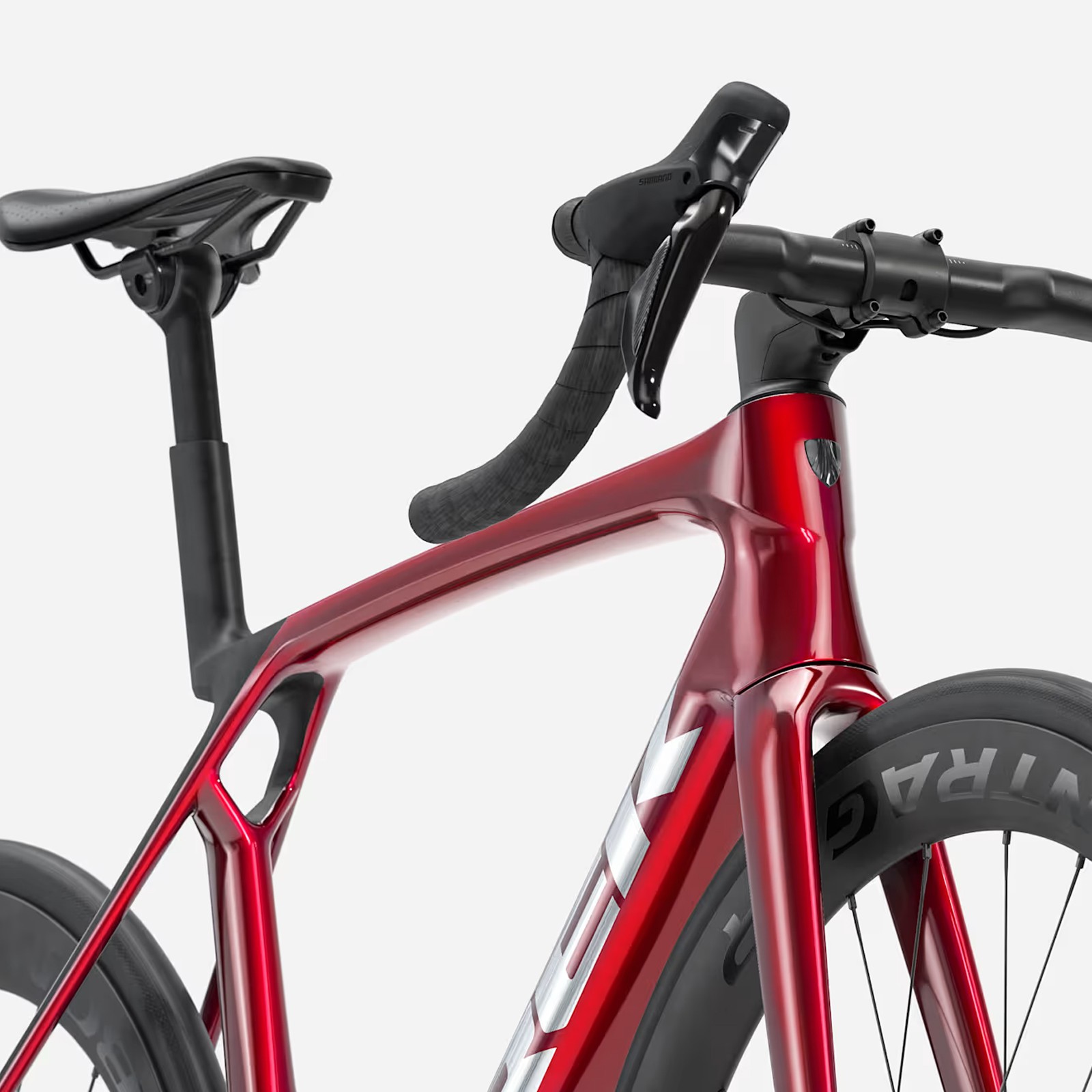 Trek Madone SL 7 Gen.8 Ultegra Di2 12v Gloss Fury Red / Matte Deep Smoke vélo de route carbone 2026