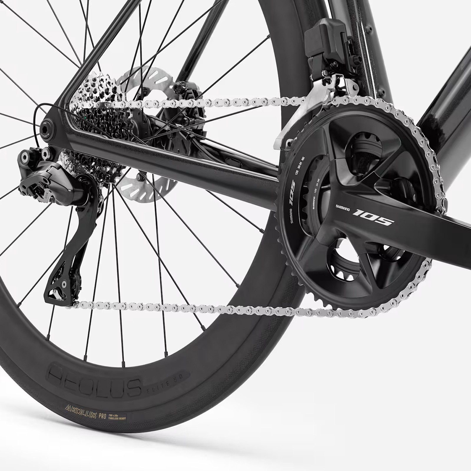 Trek Madone SL 6 Gen.8 105 Di2 Gloss Dark Star / Matte Deep Smoke Carbon road Bike 2026