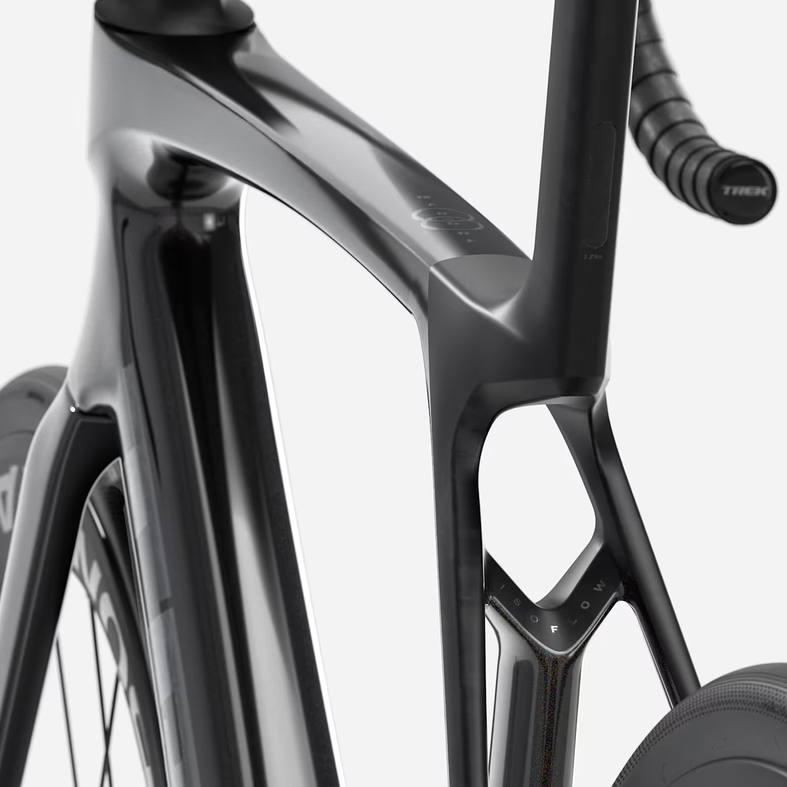 Trek Madone SL 6 Gen.8 105 Di2 Gloss Dark Star / Matte Deep Smoke vélo de route carbone 2026