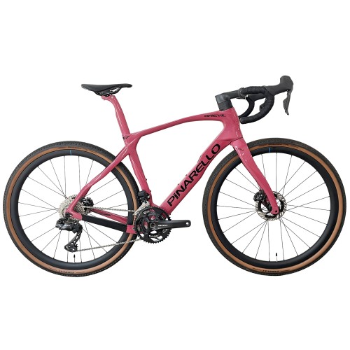 Bicicletta gravel Pinarello Grevil F9 in carbonio GRX Di2 12v colore rosso vino, anno 2024.