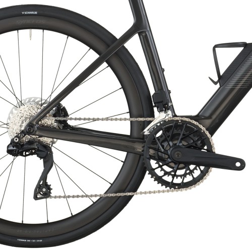 Scott Fastlane 20 Carbon Black electric Road bike with Shimano 105 Di2 2026
