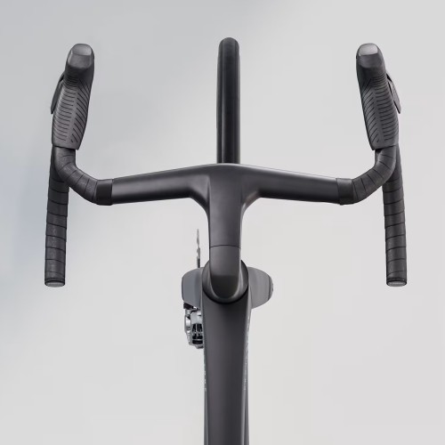 Trek Madone SLR 9 AXS Gen.8 Red AXS E1 12v Matte Carbon Smoke / Prismatic Pearl vélo de course carbone 2026
