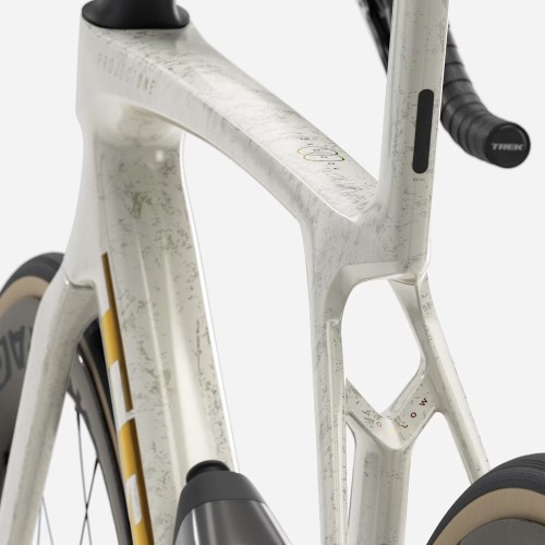 Trek Madone SLR 9 AXS Gen.8 Rood AXS E1 12s Era White / Supernova Marble Pearl carbon racefiets 2026