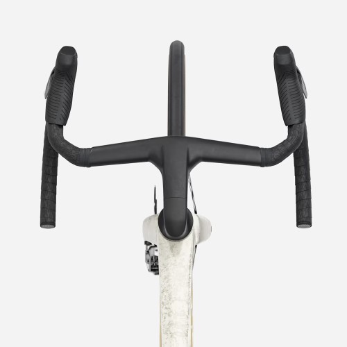 Trek Madone SLR 9 AXS Gen.8 Red AXS E1 12v Era White / Supernova Marble Pearl vélo de course carbone 2026