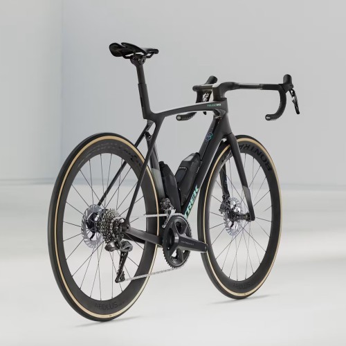 Bicicleta de estrada Trek Madone SLR 7 Gen.8 Ultegra Di2 12v carbono fosco Smoke/Prismatic Pearl, ano 2026