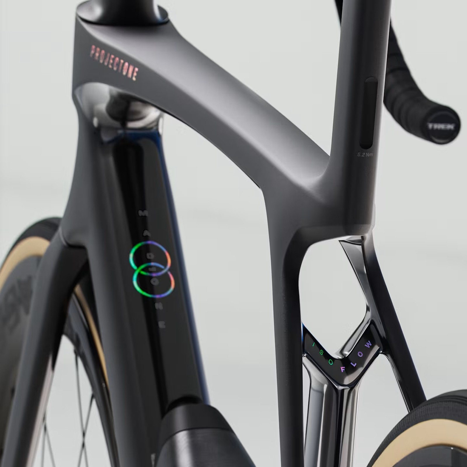Trek Madone SLR 9 Gen.8 Dura-Ace Di2 12s Matte Carbon Smoke / Prismatic Pearl carbon road bike 2026
