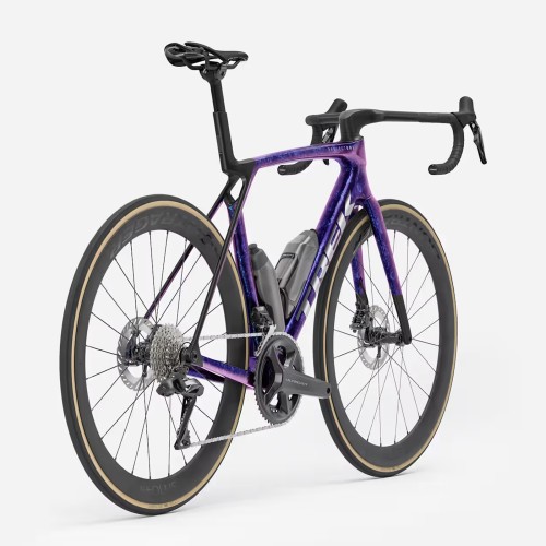 Bicicleta de estrada Trek Madone SLR 7 Gen.8 Ultegra Di2 Purple Phaze / Amethyst Marble em carbono, ano 2026