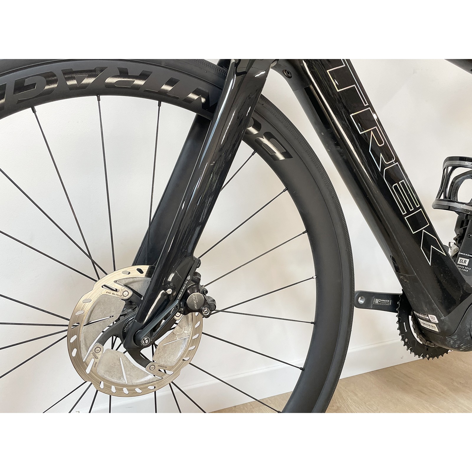 Gebruikte Trek Domane+ SLR 6 carbon 105 Di2 Deep Smoke 2023 elektrische Racefiets - 52 cm