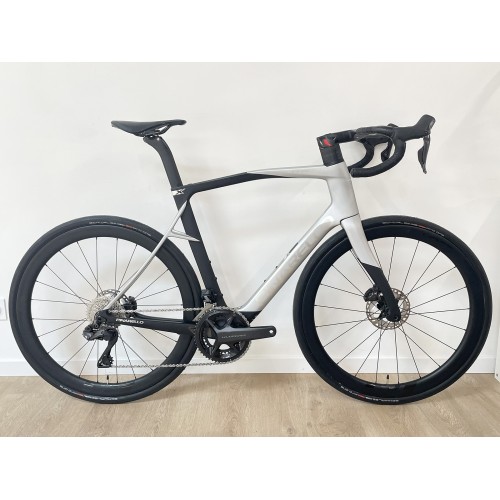 Gebruikte Pinarello X7 carbon Racefiets met Ultegra Di2 12s (modeljaar 2025) - Maat 56 cm