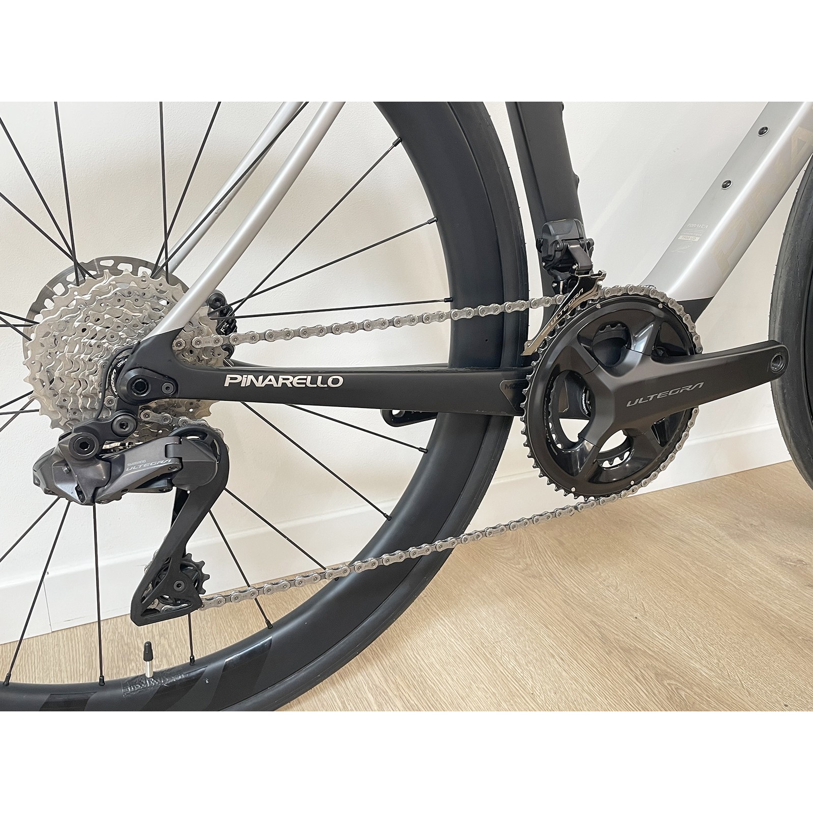 Gebrauchtes Rennrad Pinarello X7 Carbon Ultegra Di2 12-fach 2025 - Rahmengröße 56 cm