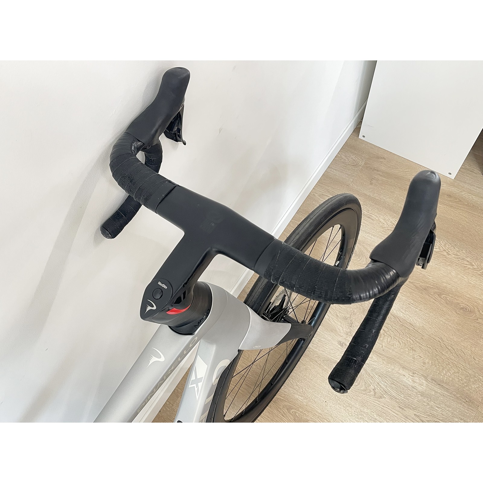 Bicicleta de carretera usada Pinarello X7 carbono Ultegra Di2 12v 2025 - Talla 56cm
