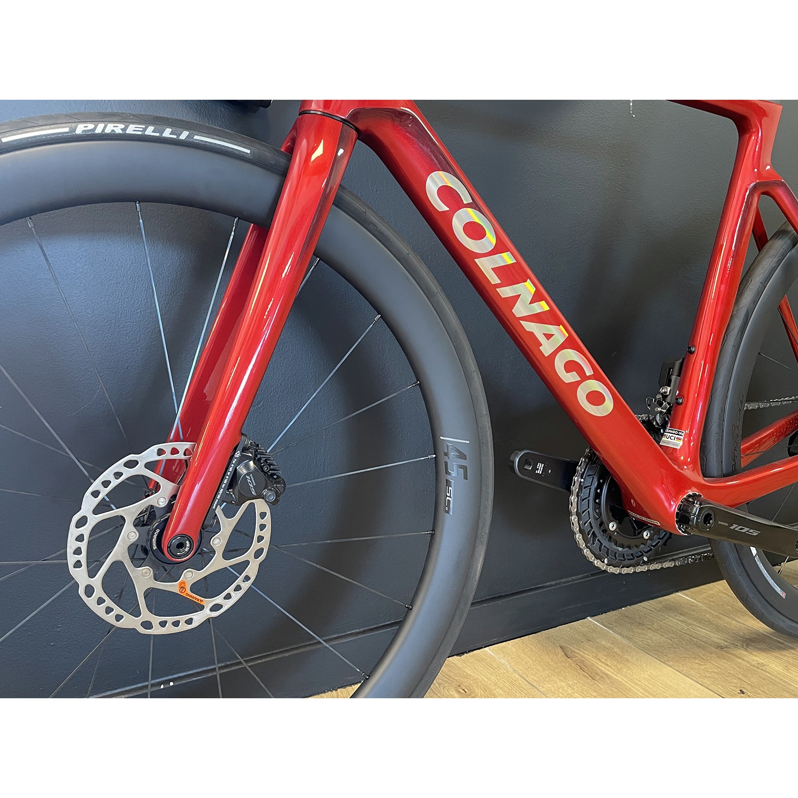 Bicicleta de carretera Colnago V4 Shimano 105 R7170 DI2 12s Vision SC 45 Roja
