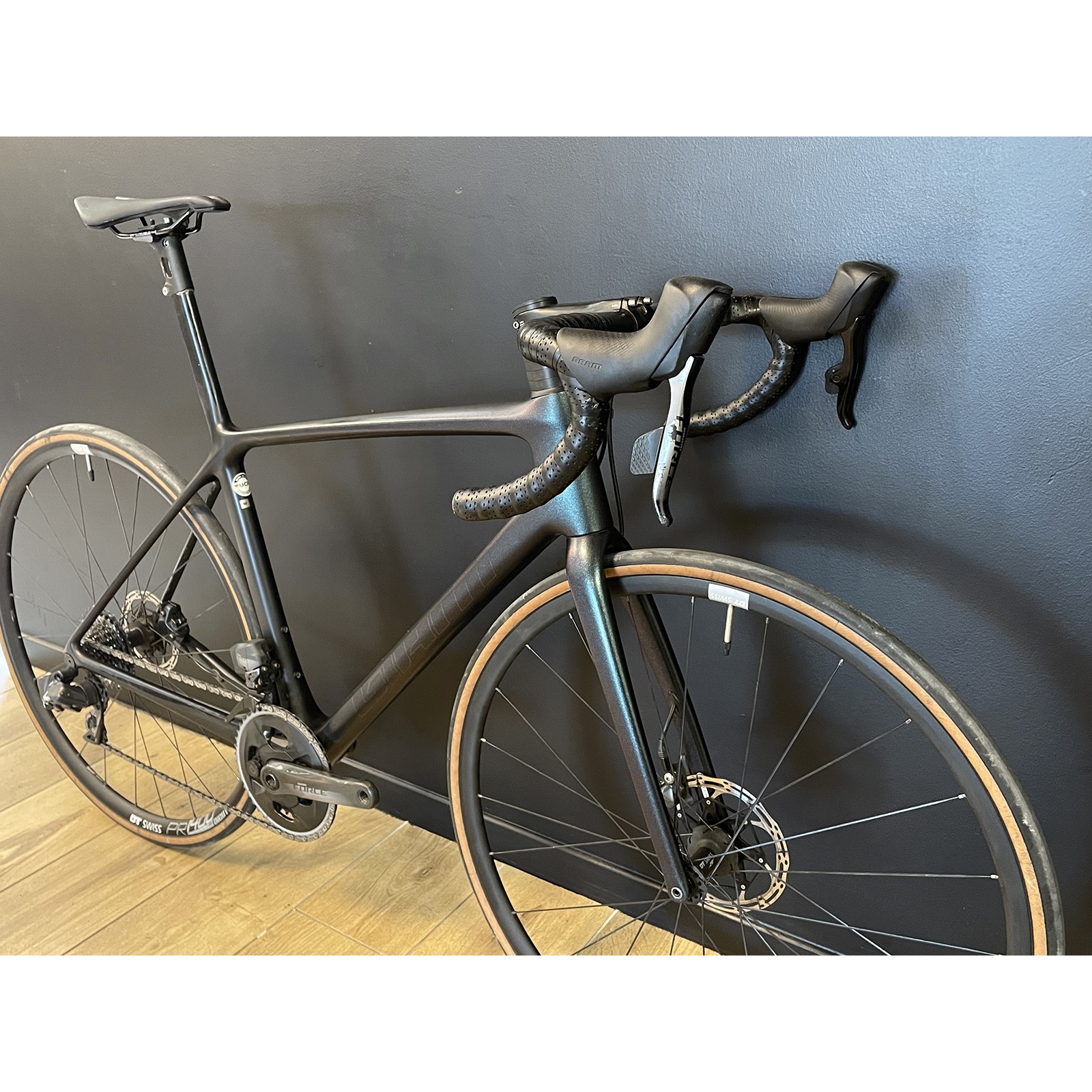 Used Giant TCR Advanced SL 1 Disc Force AXS carbon Road bike 2022 - size M