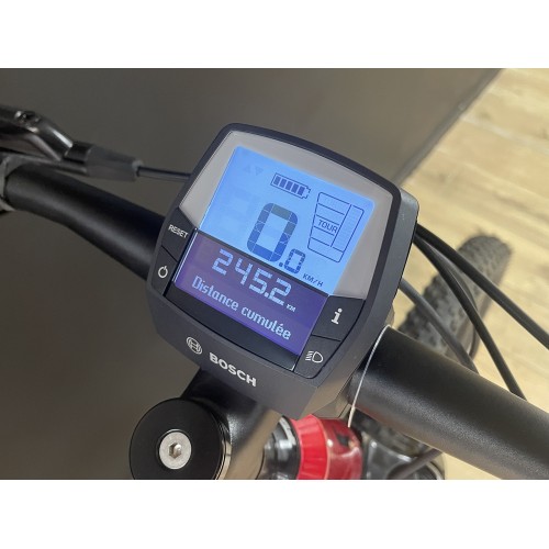 Bicicleta eléctrica Moustache E-Bike , OFERTA del sábado 27, Bosch Perf Line roja 500Wh, talla S, 39 desde 2025