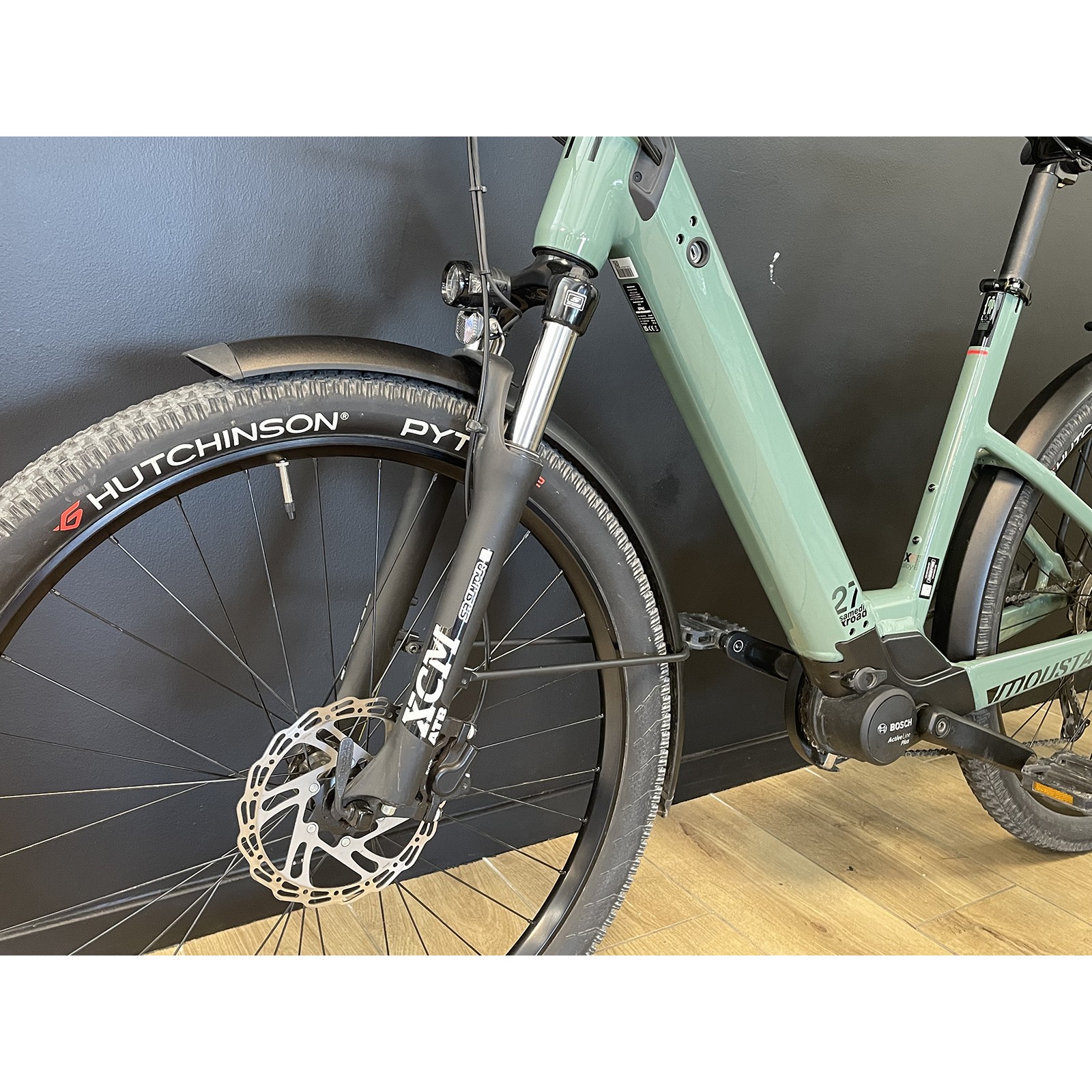 E-Bike usada Samedi 27 X Road 2 Bosch Active Line Plus 400Wh talla L 51 verde 2022