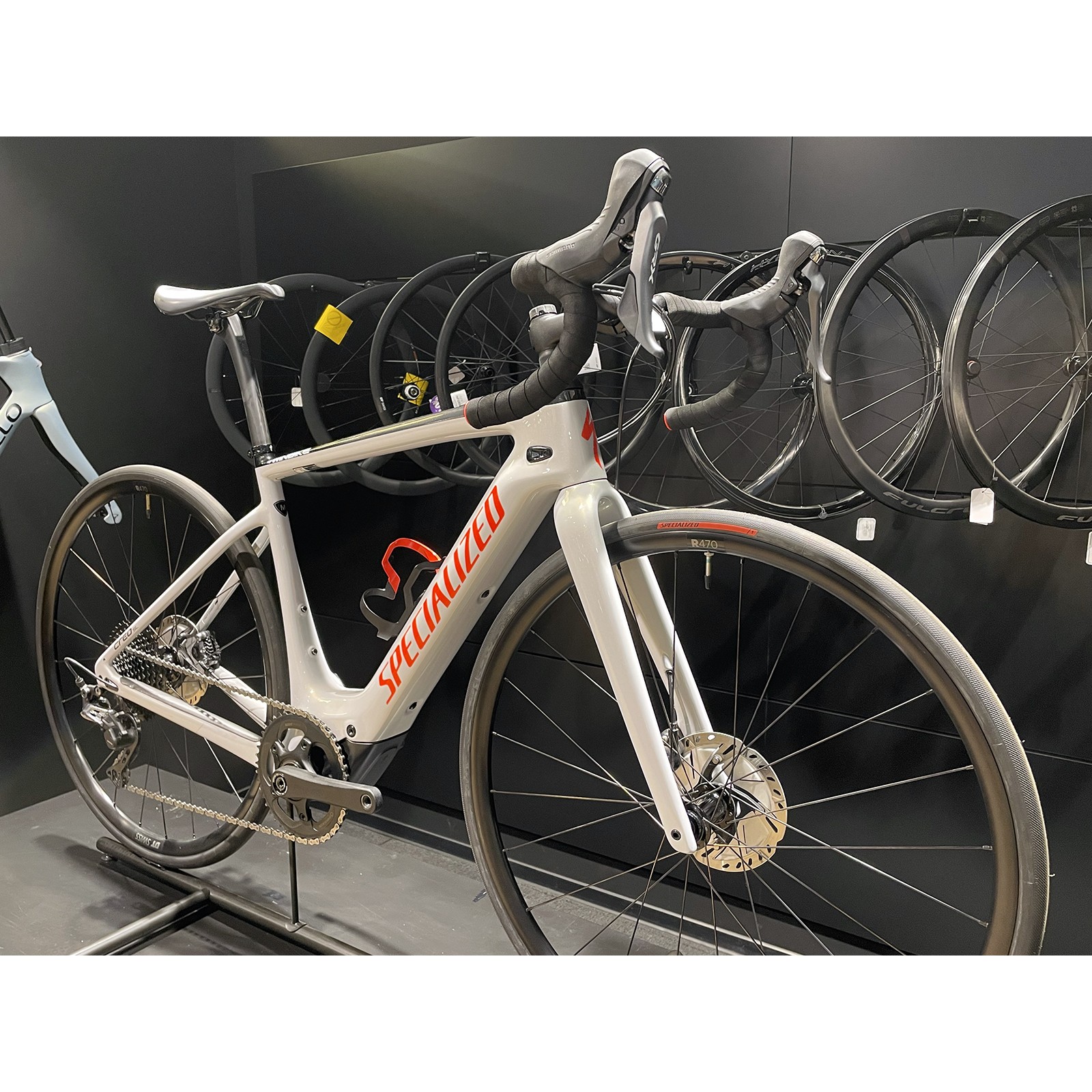Bicicleta de estrada Specialized Turbo Creo SL Comp Carbon 2021 usada - Tamanho M (54,8 cm)