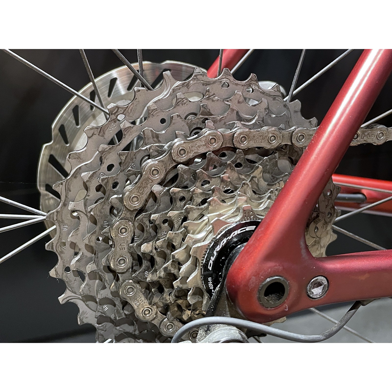 Gebruikte Racefiets Specialized Aethos Pro Ultegra Di2 Satin Red Sky / Red Onyx 2024 - Maat 56cm