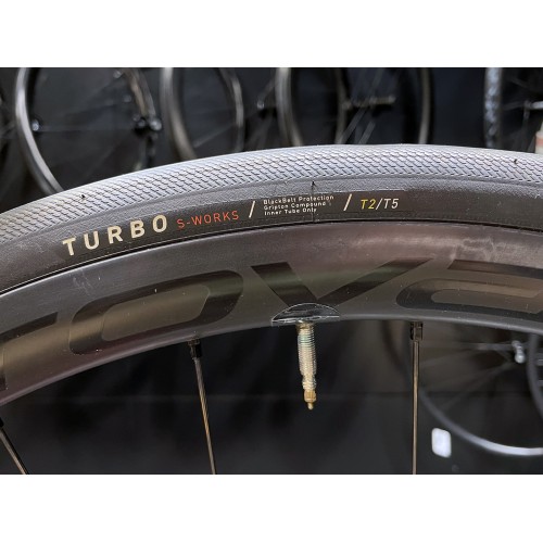 Vélo de route d'occasion Specialized Aethos Pro Ultegra Di2 Satin Red Sky / Red Onyx 2024 - Taille 56cm