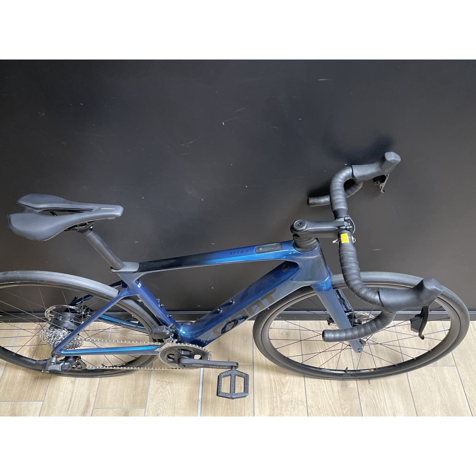 E-Bike E-Rennrad Giant Defy Advanced E+ Elite 2 Rival AXS Sea Sparkle 2025 - Größe M