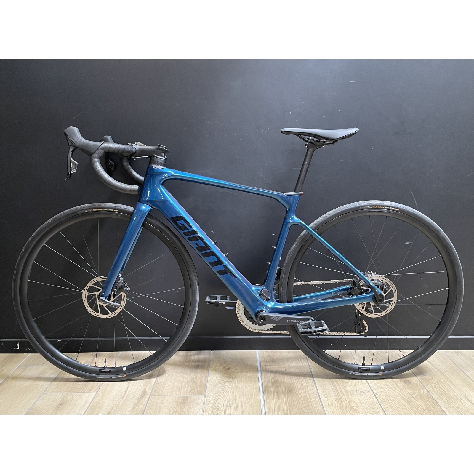 E-Bike E-Rennrad Giant Defy Advanced E+ Elite 2 Rival AXS Sea Sparkle 2025 - Größe M